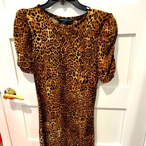 Super cute leopard t-shirt dress with puffed sleeves